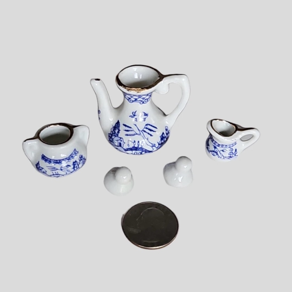 Vintage Miniature Blue Willow Tea Set In packaging/box 10 piece ceramic Chadwick - Picture 4 of 7